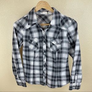 Mudd | Black Plaid Button Up Long Sleeve Shirt